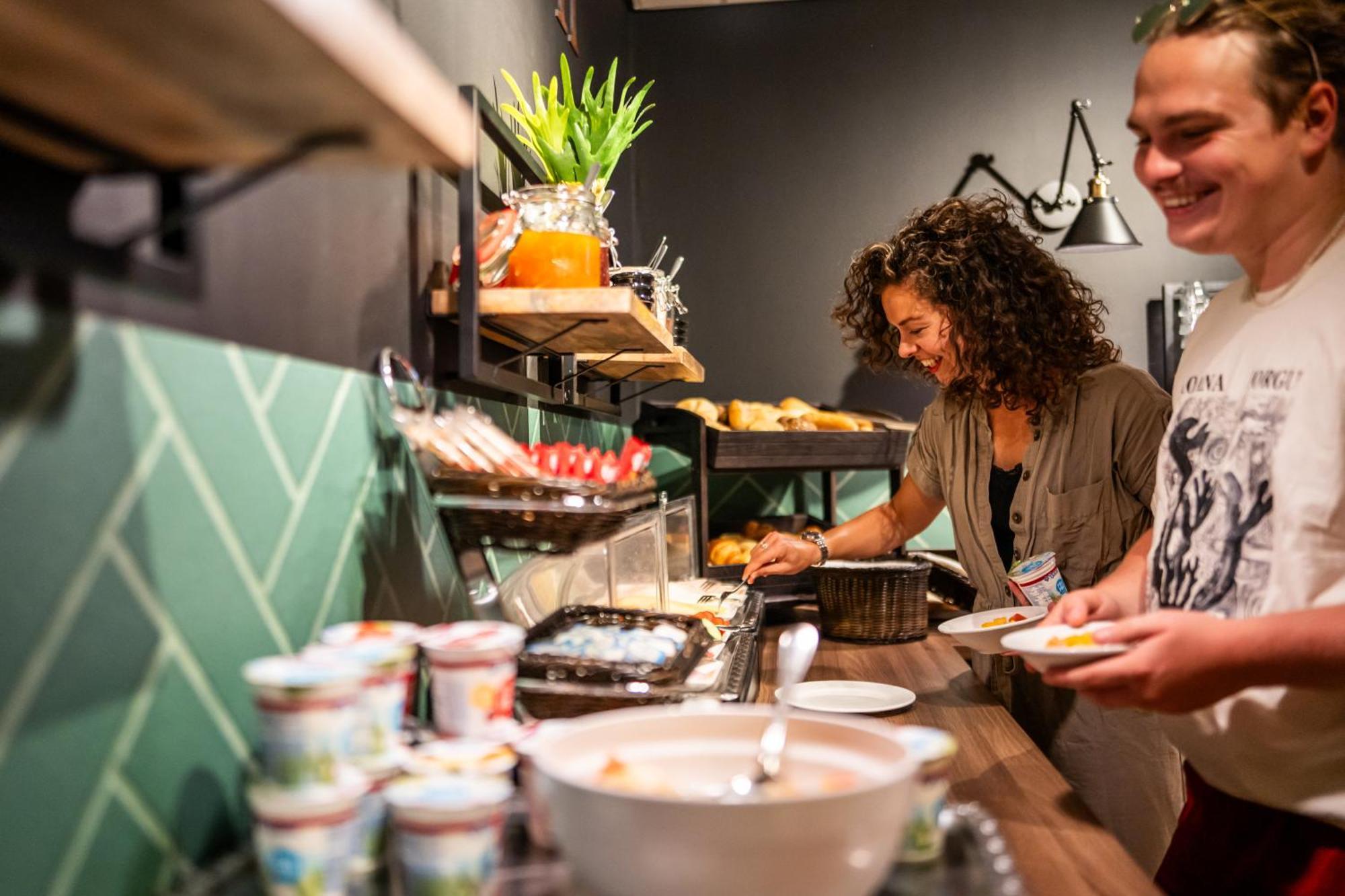 Bud Gett Hostels Groningen Zewnętrze zdjęcie