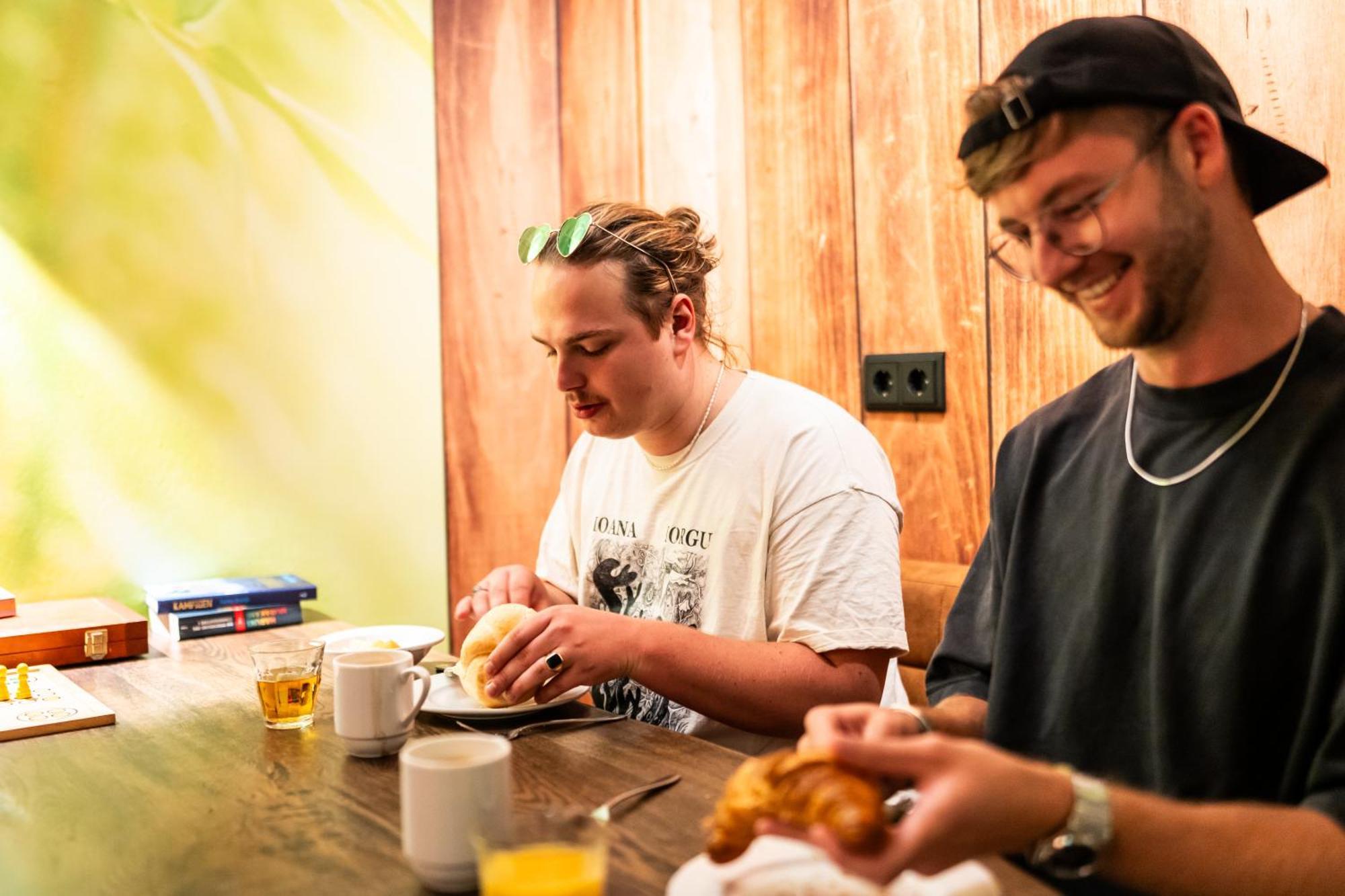 Bud Gett Hostels Groningen Zewnętrze zdjęcie
