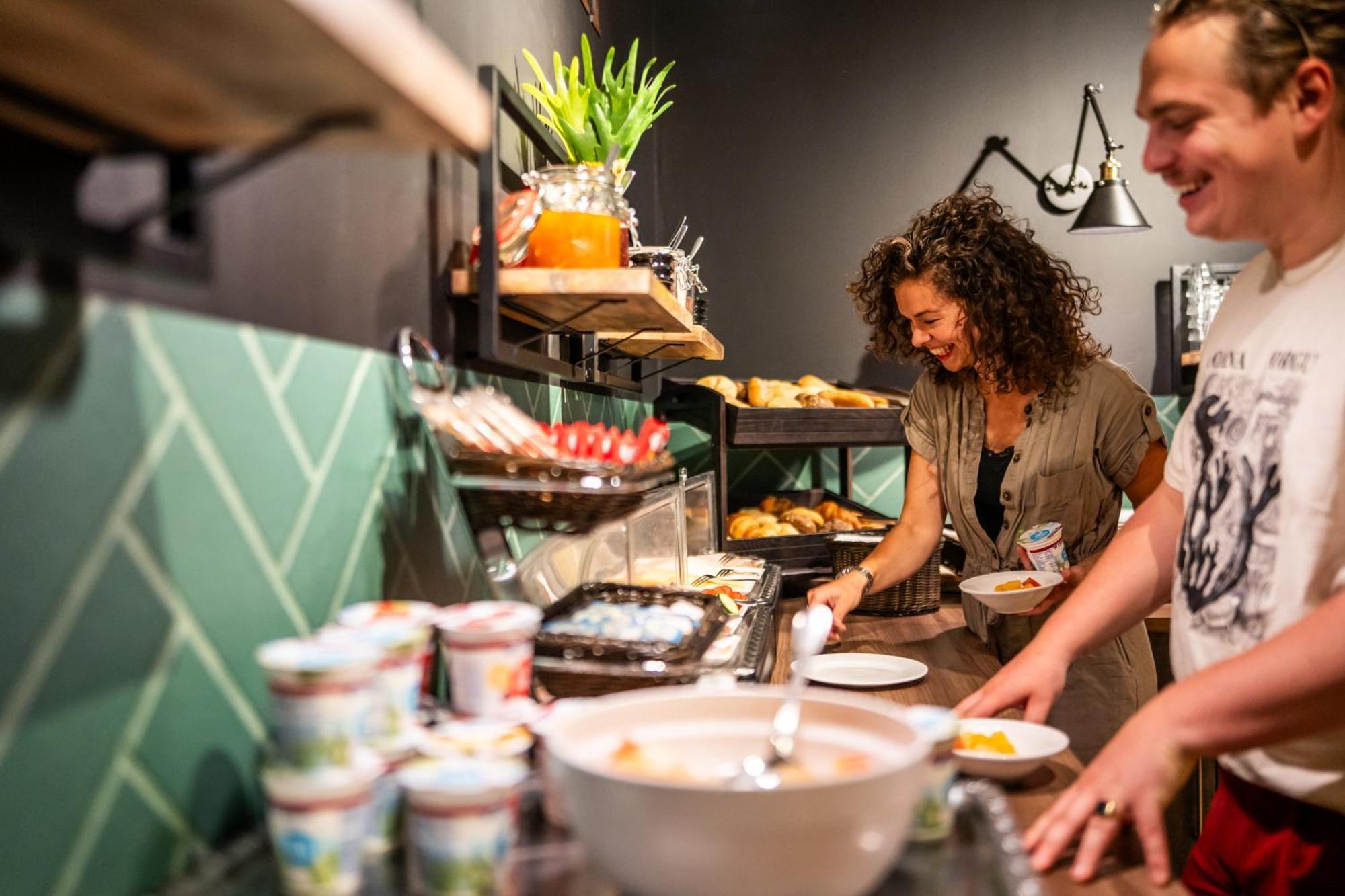 Bud Gett Hostels Groningen Zewnętrze zdjęcie